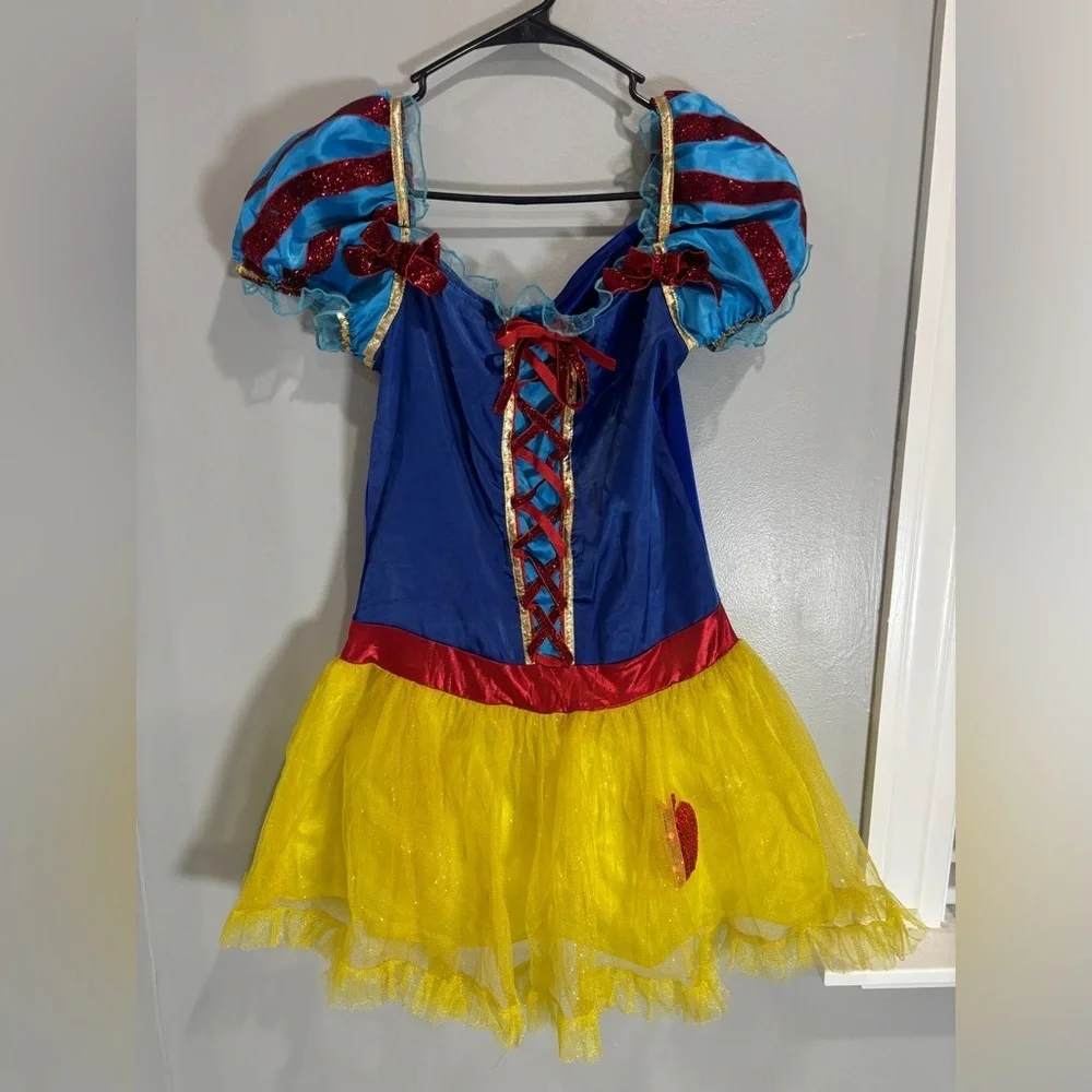 Disney Princess Snow White Halloween Costume Junior Size Size Medium 7-9 - Picture 1 of 11